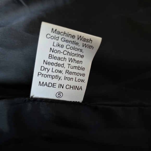 Cropped Puffer Vest Zip Up Stand High Collar Black Lightweight L Juniors - Picture 2 of 6